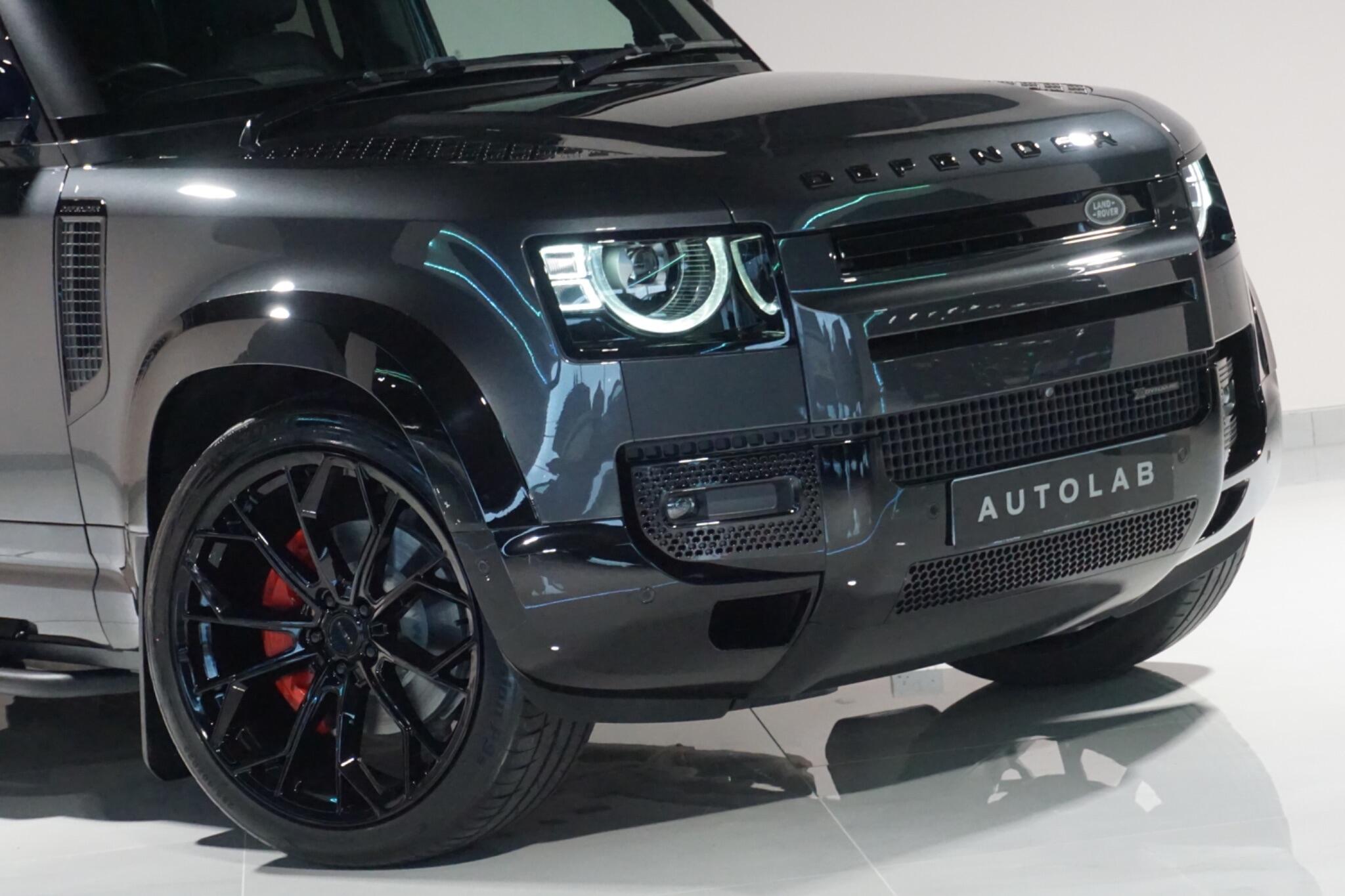 Land Rover Defender 110 3.0 D300 MHEV X-Dynamic HSE SUV 5dr Diesel Auto 4WD Euro 6 (s/s) (300 ps)